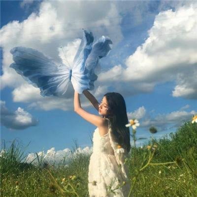 美女与怪物海报